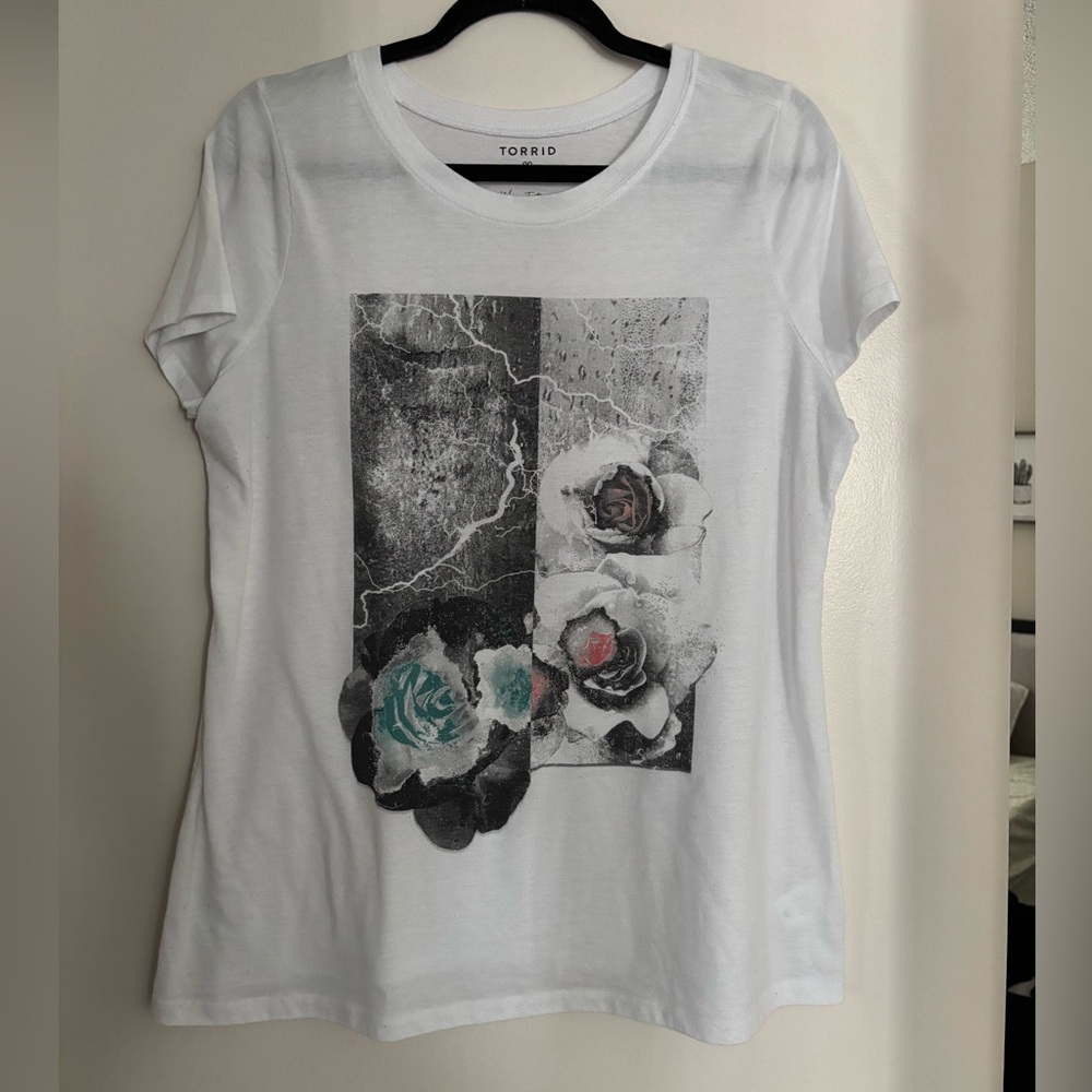 Torrid White Tee with Artistic Floral Print